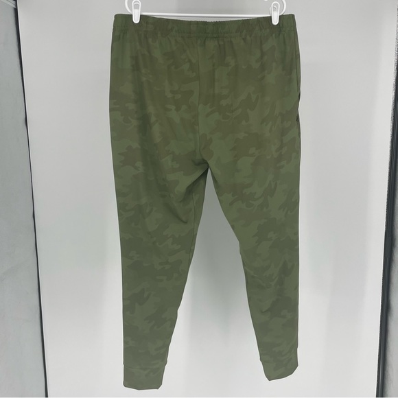 RHONE NWT GYM PANT OLIVE GREEN GRID CAMO ATHLETIC XXL - Picture 3 of 14